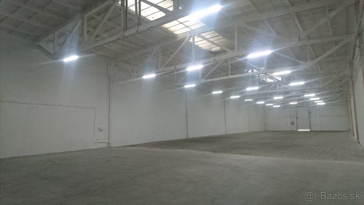 3850 m2 ( možnosť delenia )