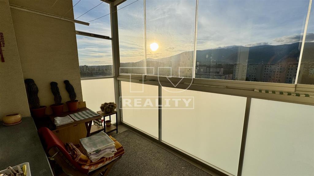 Na predaj veľkometrážny 3-izbový byt, Vrútky