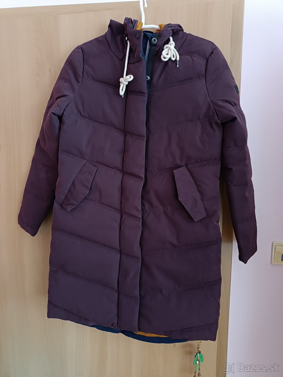 Dámsky zimný kabát