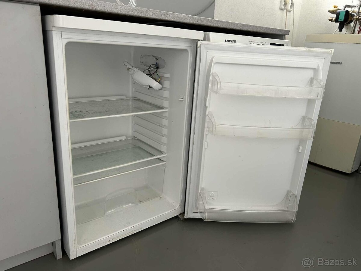Darujem chladničku