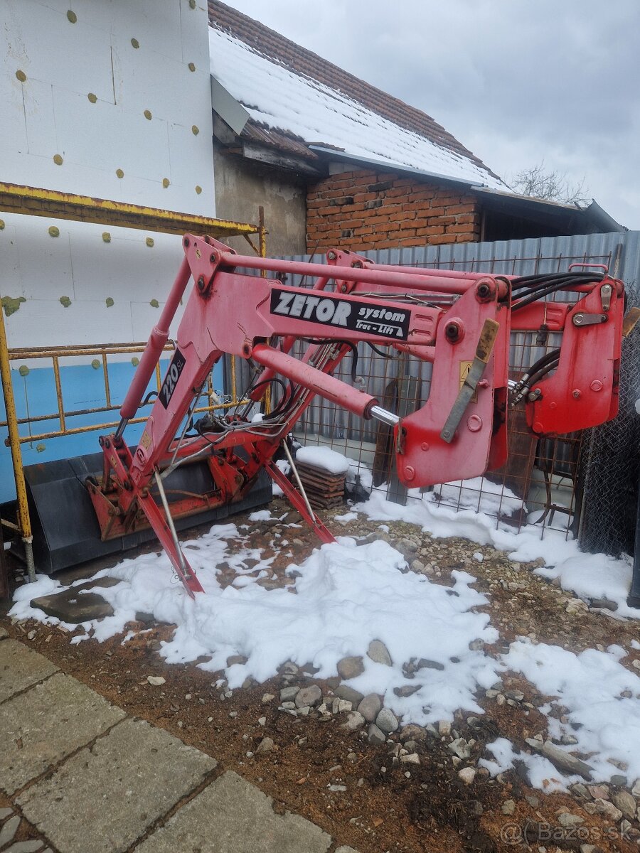 Nakladac Zetor