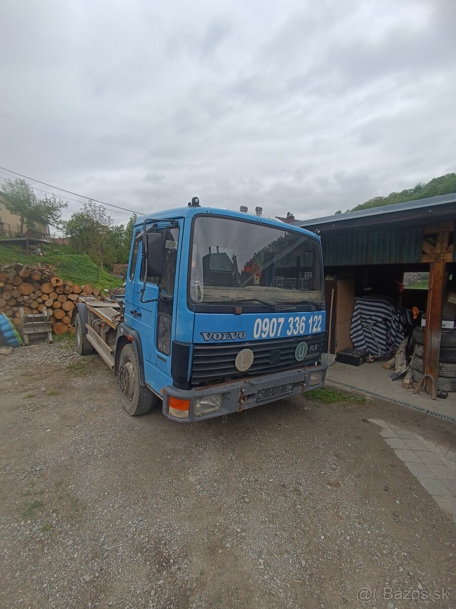 Predám Volvo hákovy nosič fl612