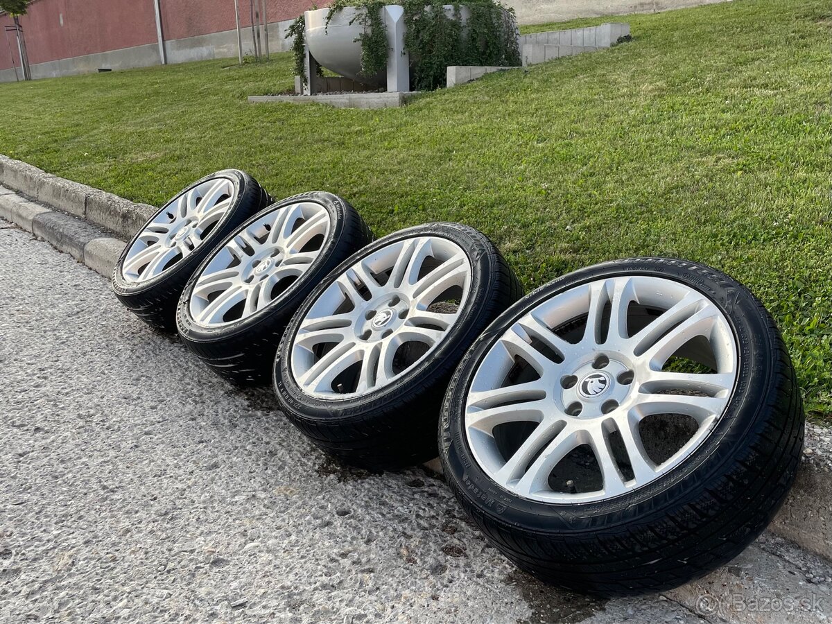 Škoda themisto r18