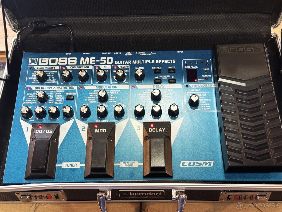 Gitarový multiefekt Boss ME-50 + adaptér a kufrík