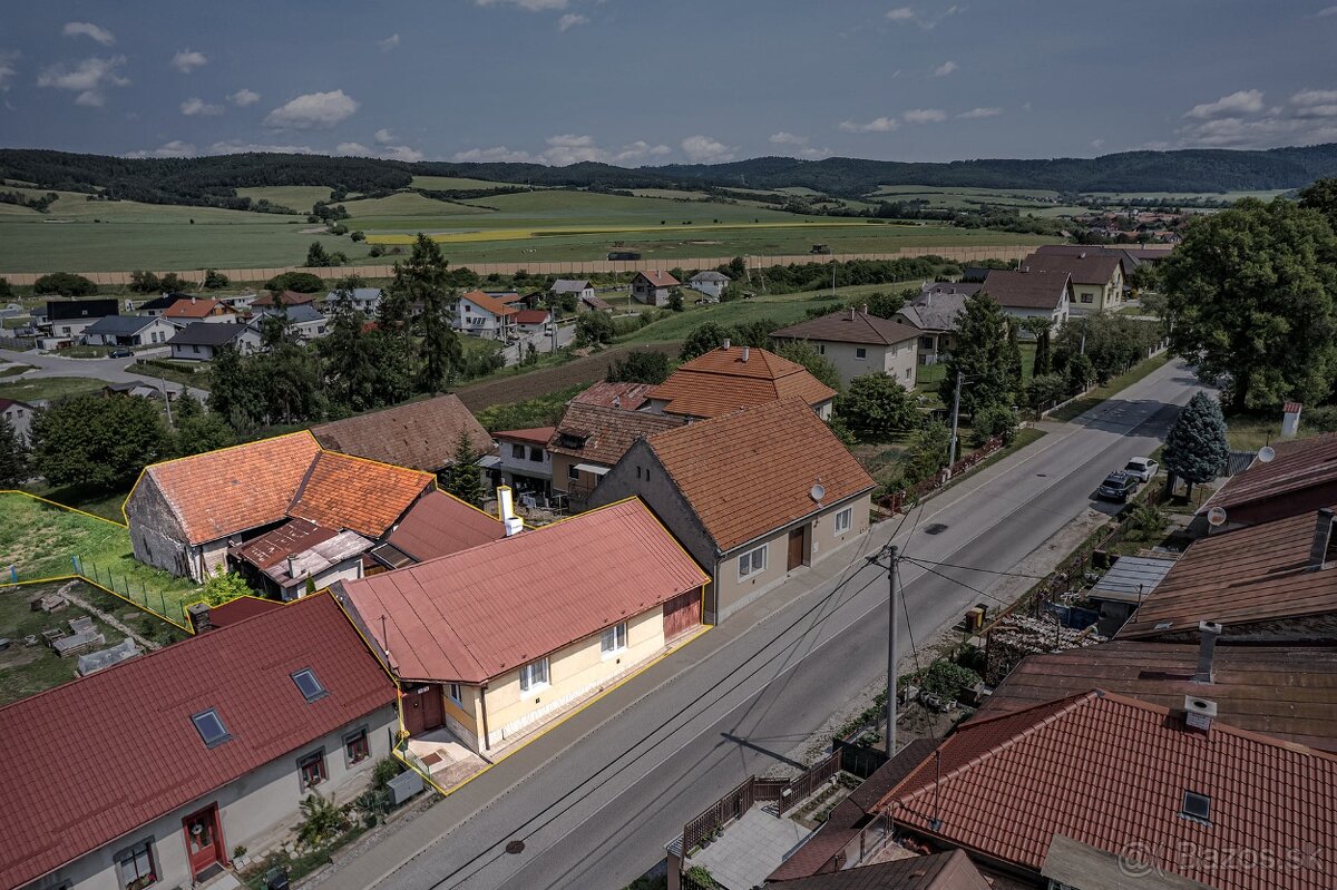 Rodinný dom s pozemkom v Spišskom Podhradí