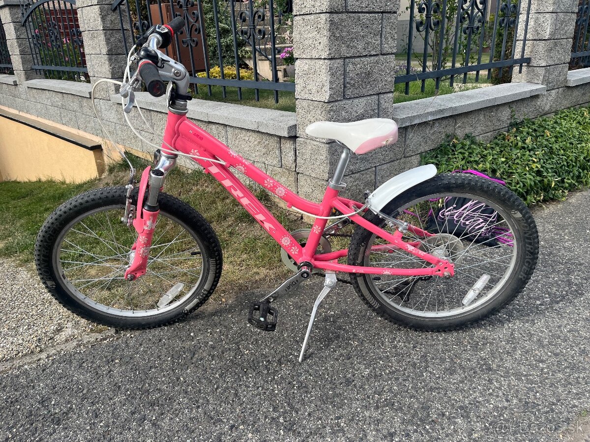 Dievčenský bicykel