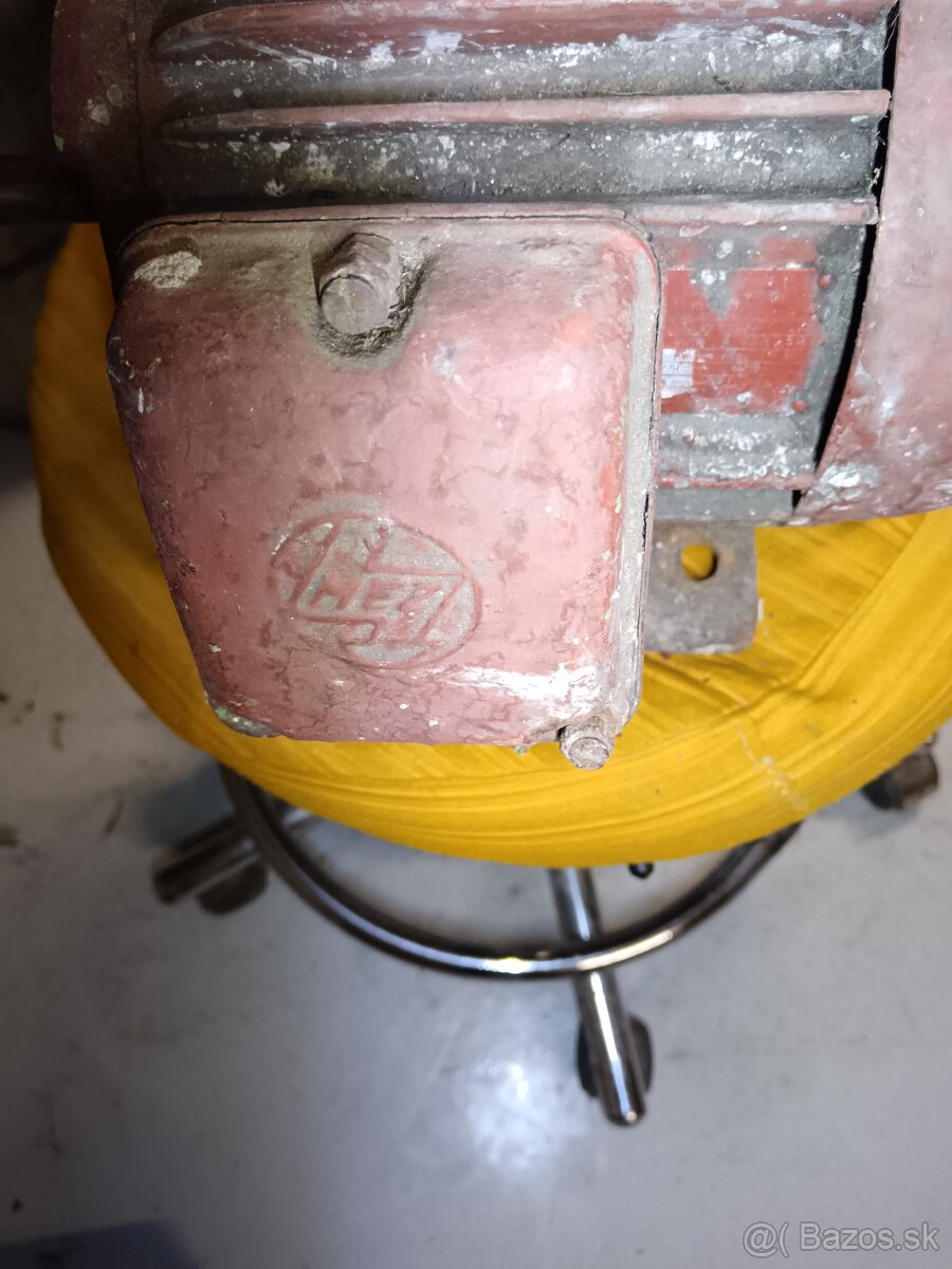 Predám elektromotory.