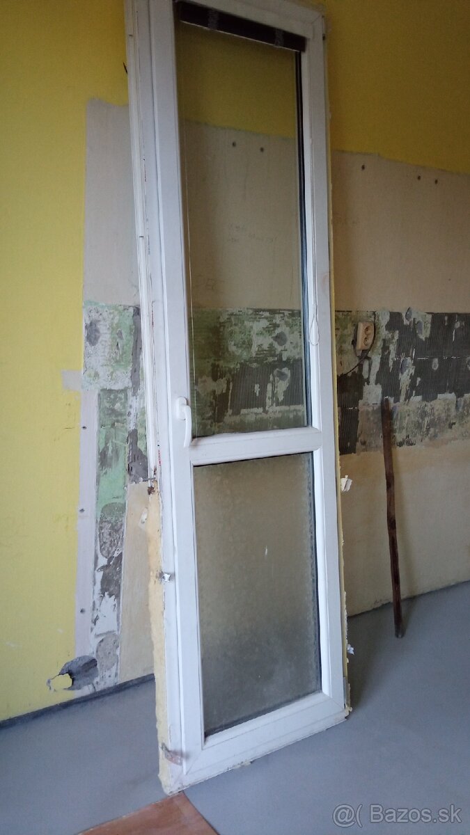 Plastove balkónové dvere