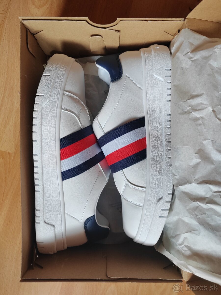 Pánske poltopánky Tommy HILFIGER nové