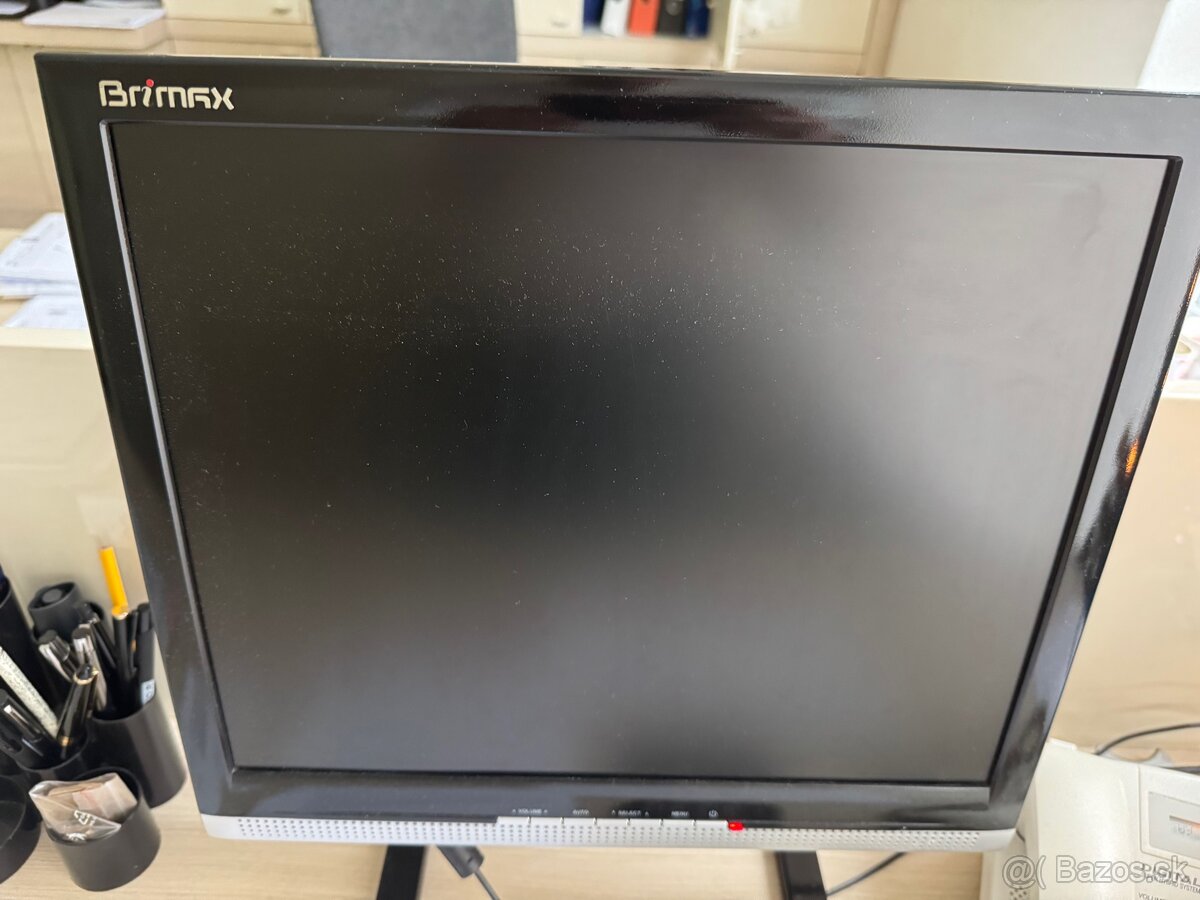 Monitor k PC 17”