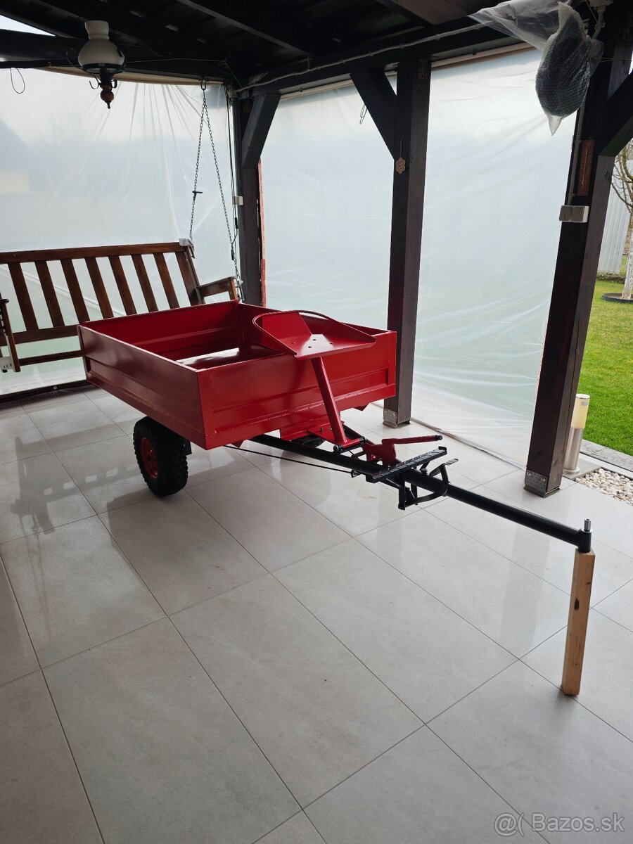 Vlečka za malotraktor