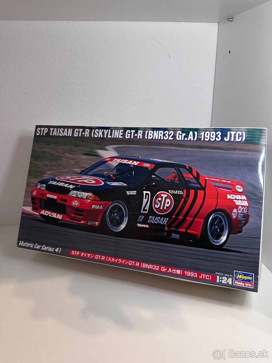 Model 1:24 Nissan Skyline GTR R32