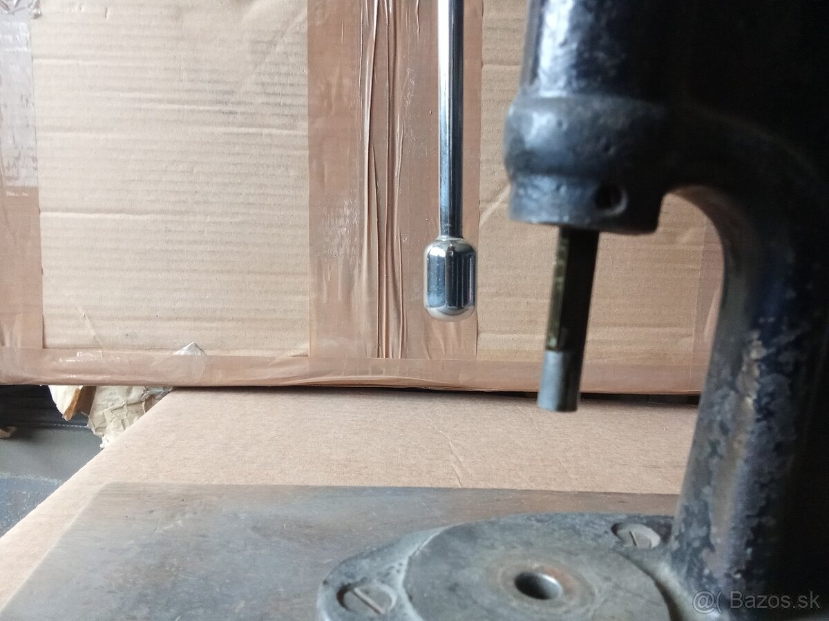 Predám vretenový lis VEKO