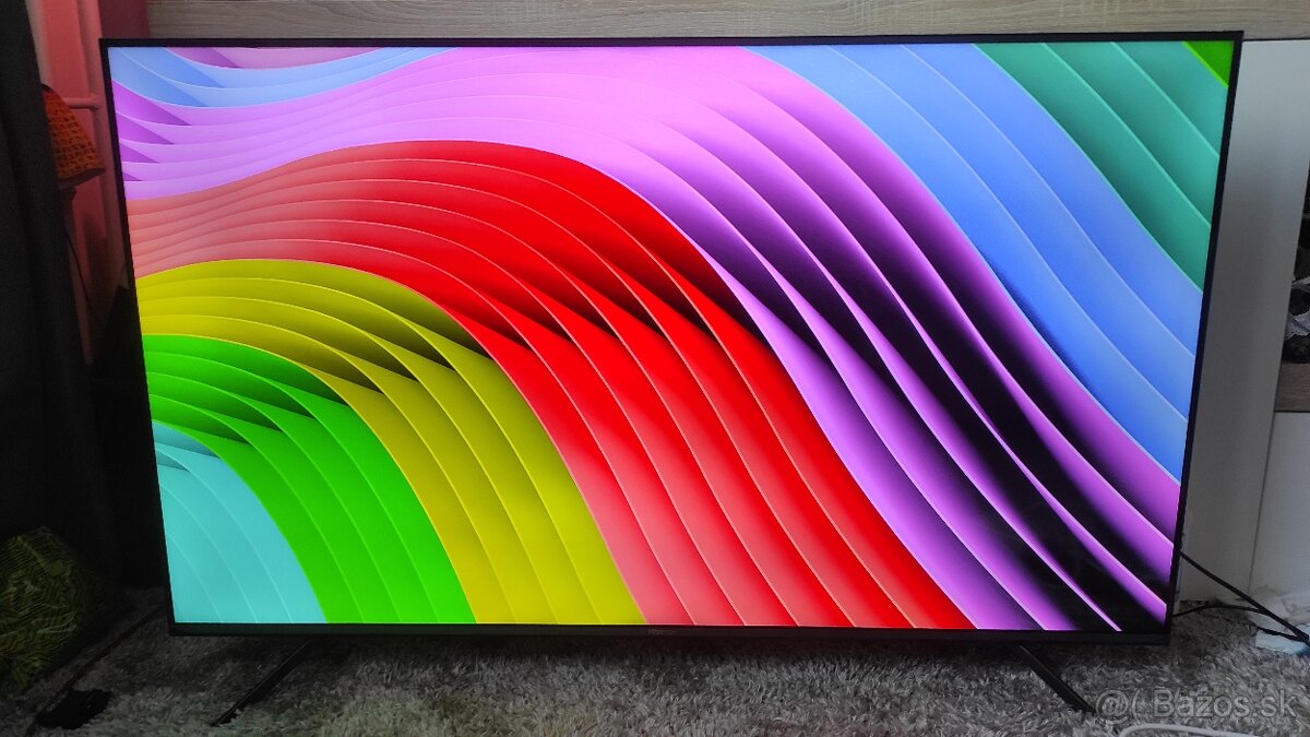 Predám QLED 4K Hisense televízor 55" 139cm