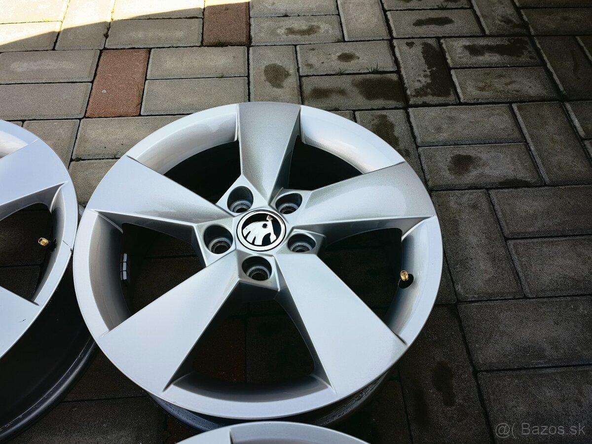 Škoda fabia, Scala, Kamiq, volkswagen pólo 5x100 r15