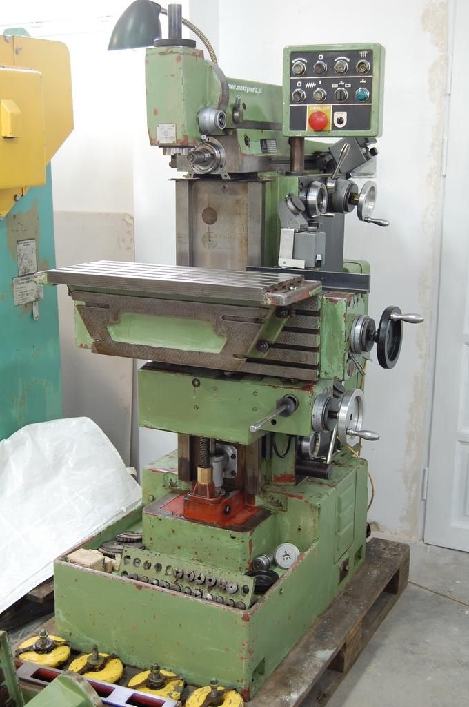 Frezka Deckel FP 1 alebo frezka FN 20