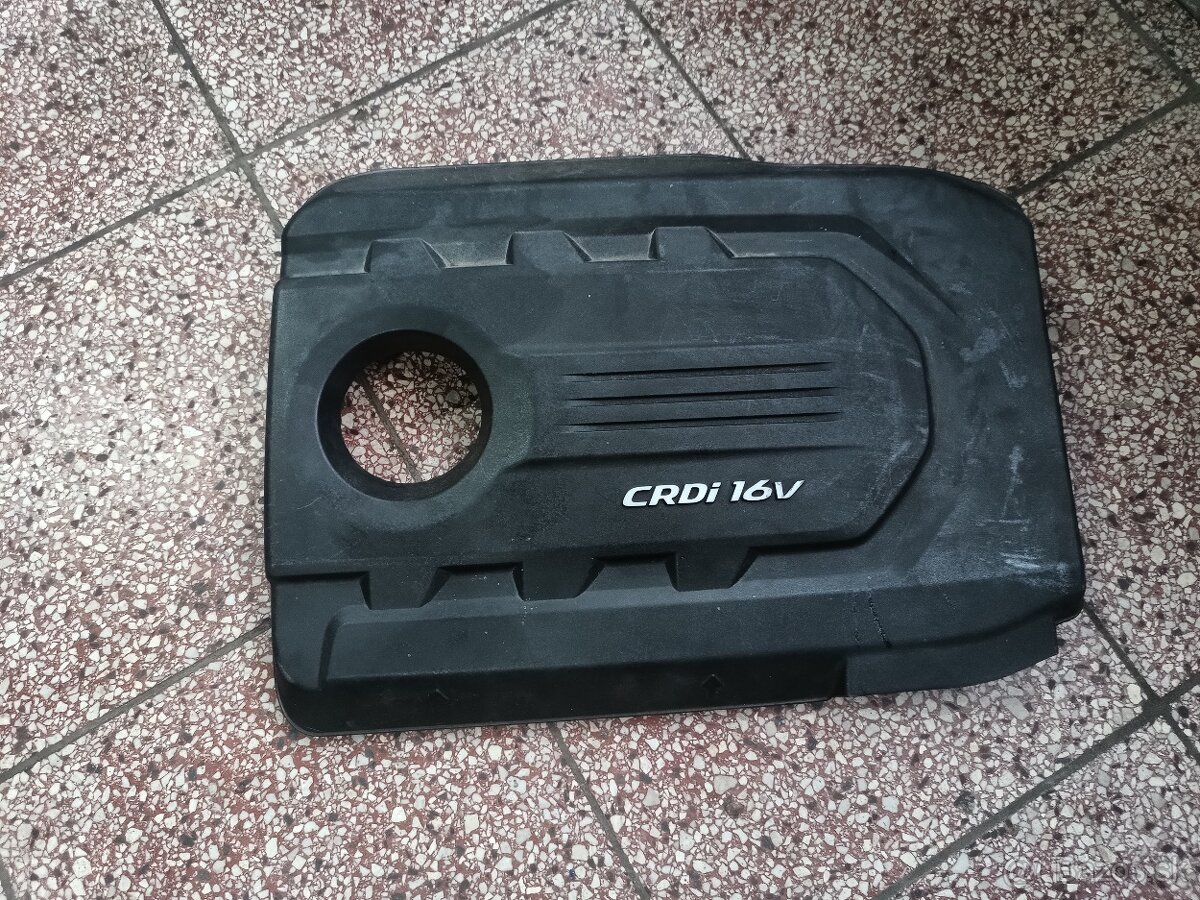 Kryt motora Kia Ceed
