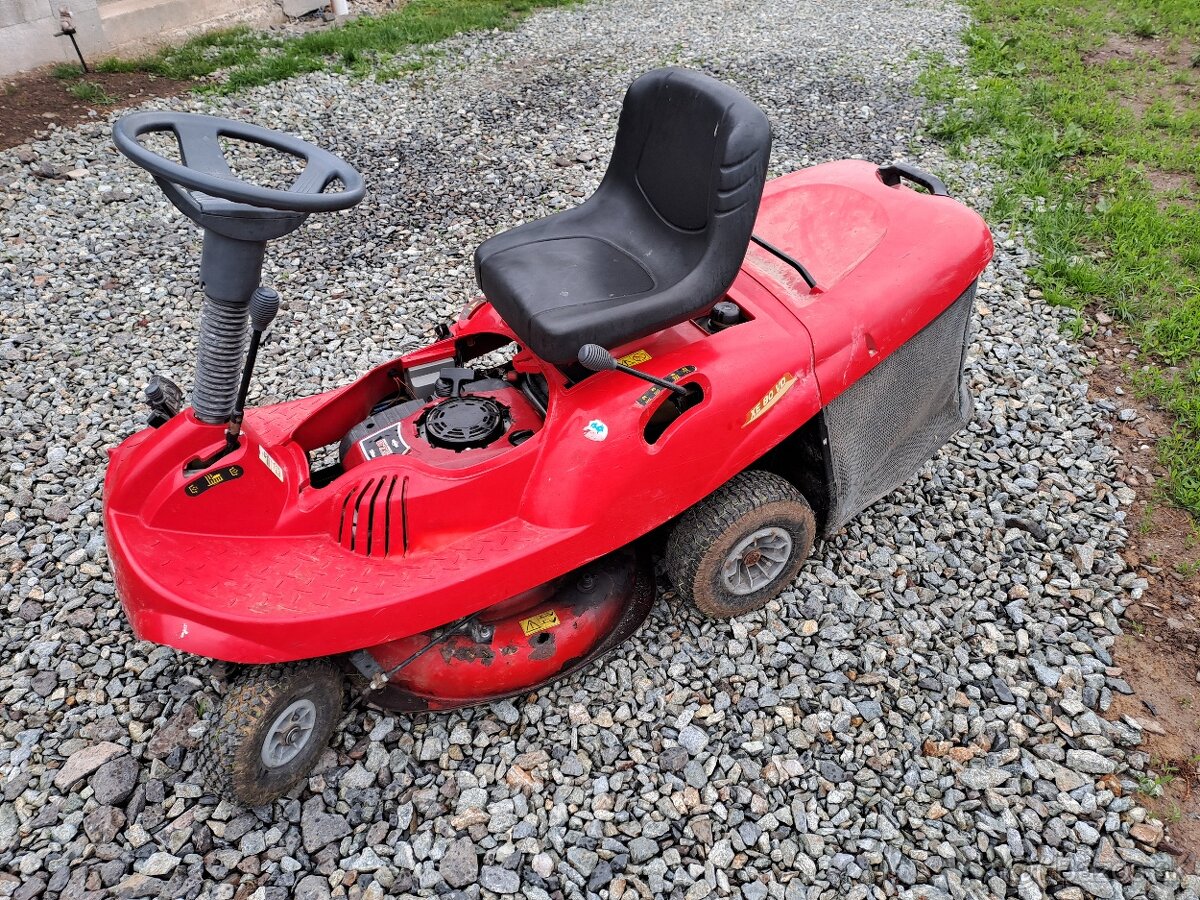 Traktorova kosačka Rider