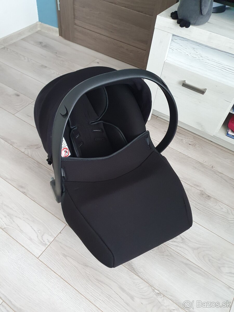 Autosedačka Camarelo Cosmo i-Size 0-13 kg
