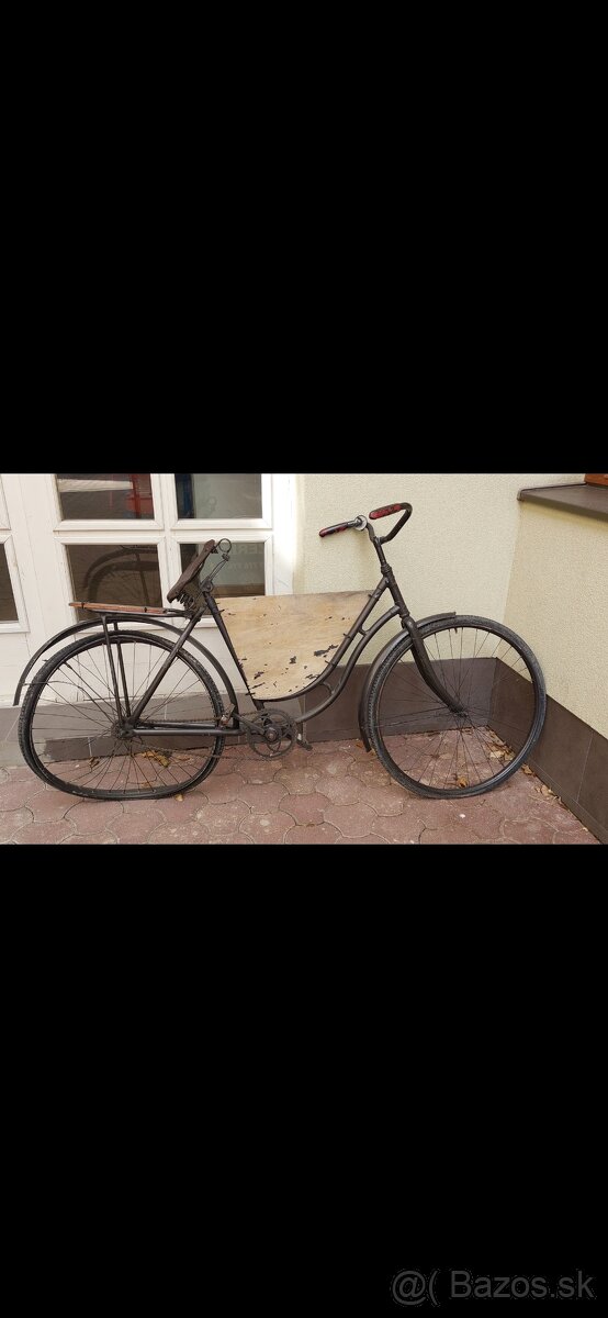 Predám starý bicykel na renováciu alebo okrasu