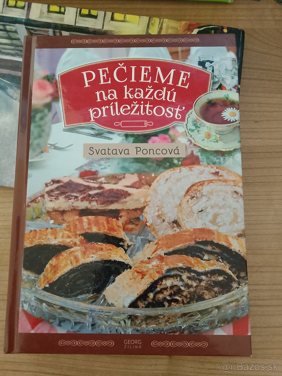 Kniha plná receptov na pečenie