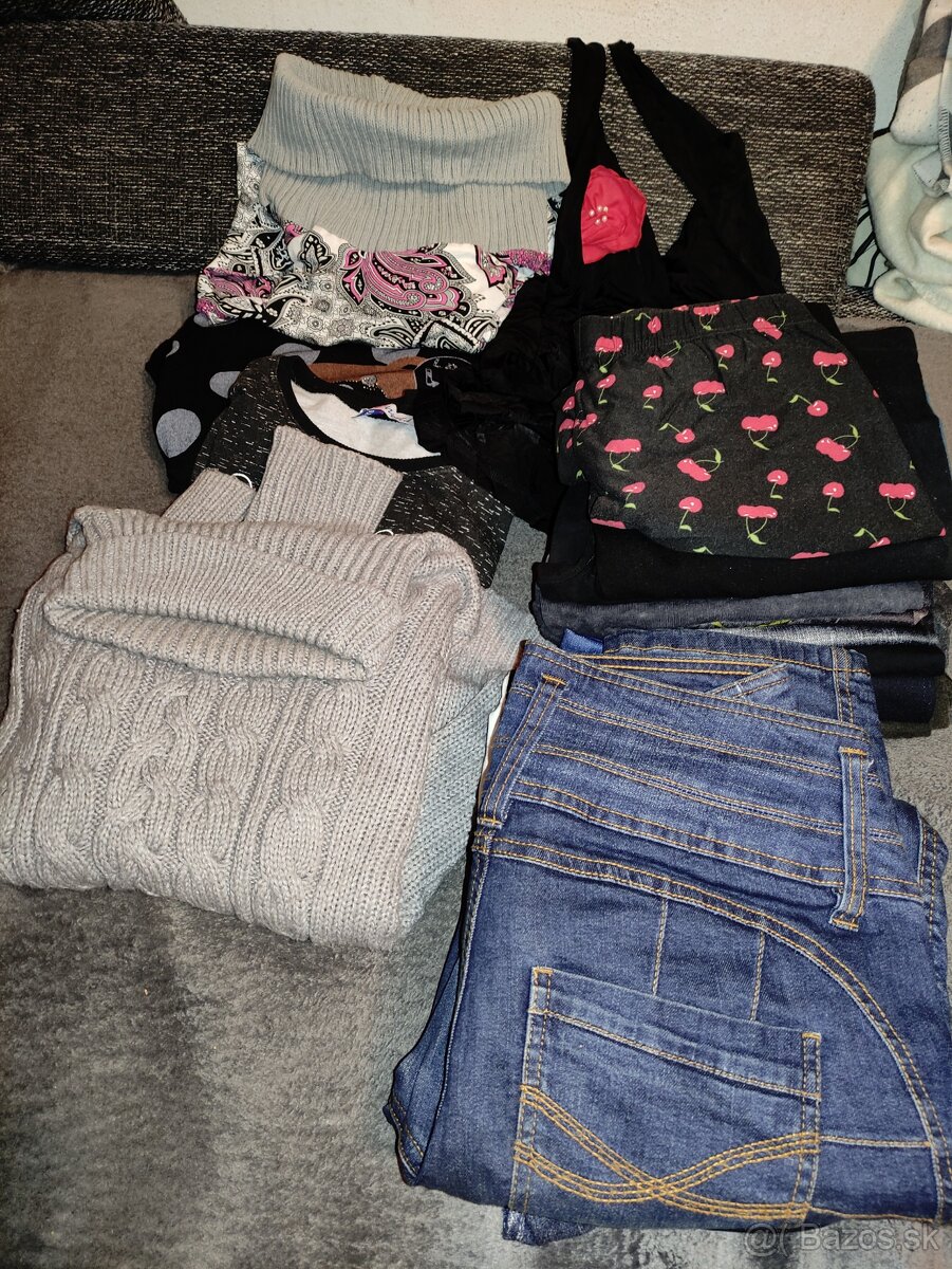 Balík dámskeho oblečenia