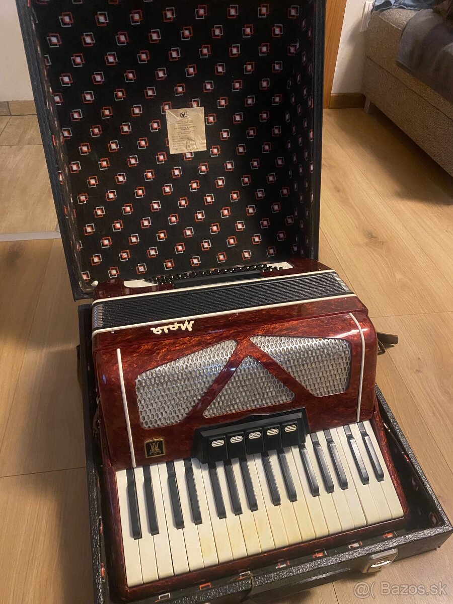 Predám Akordeón