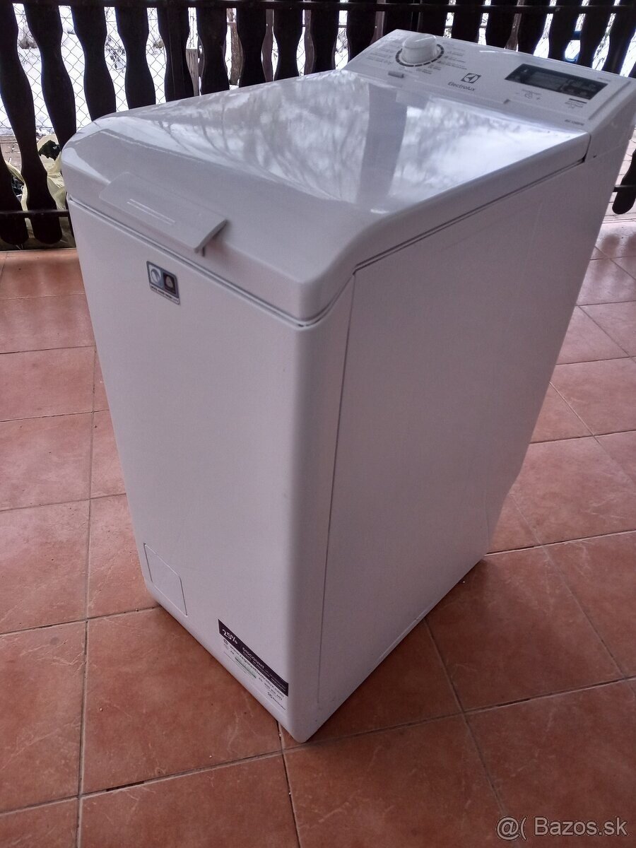 Práčka Elektrolux