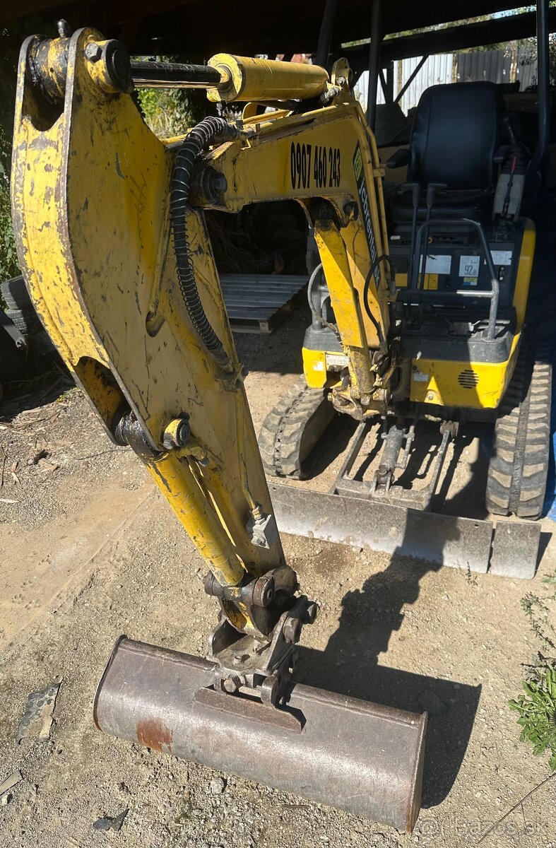 Prenájom Mini bager