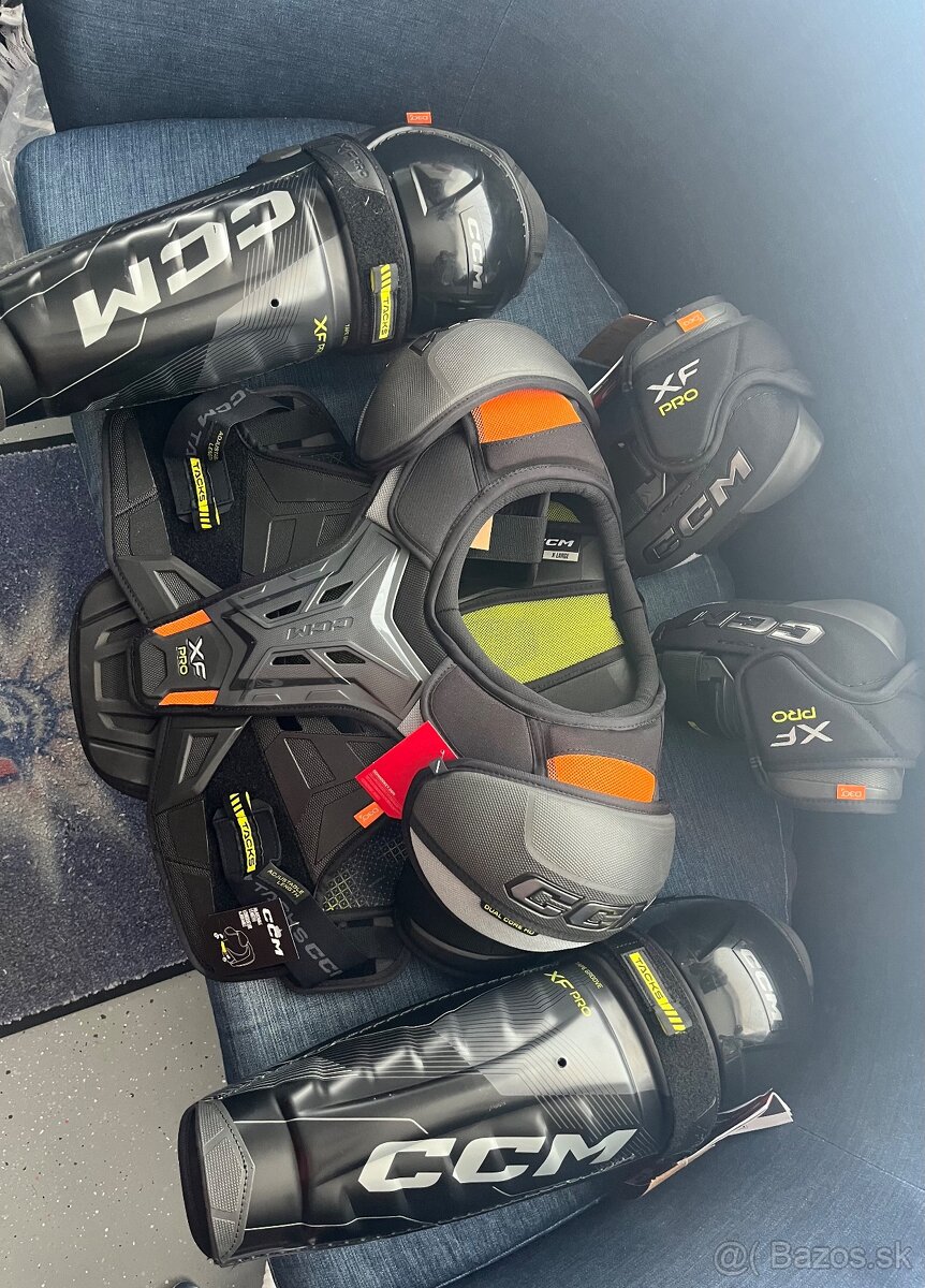 chranice CCM Tacks XF Pro