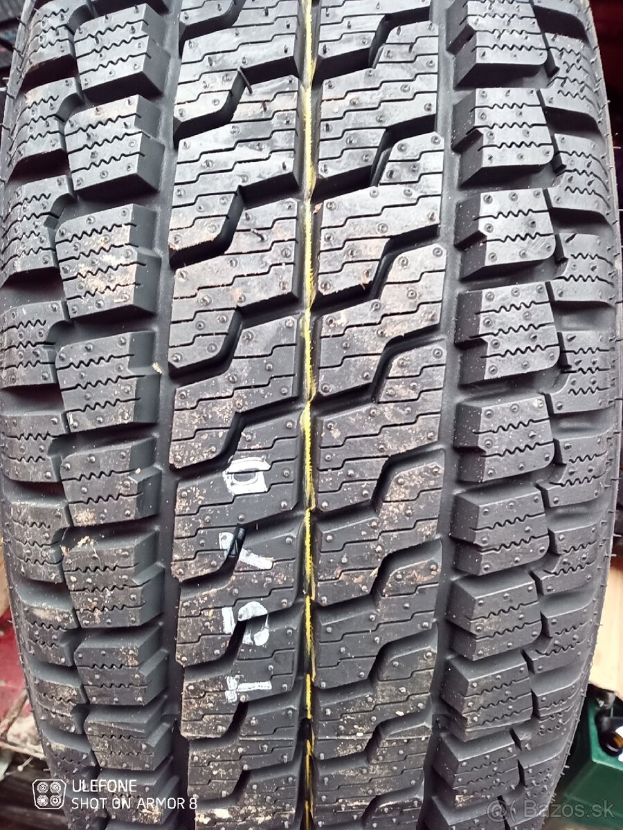 205/65 R16C 107/105 T Celoročné