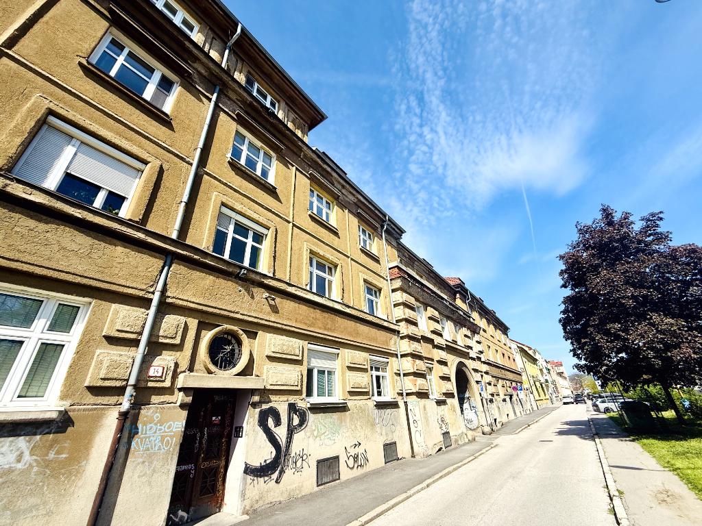 Garzónka s výhľadom na mestský park – TOP INVESTIČNÁ PRÍLEŽI