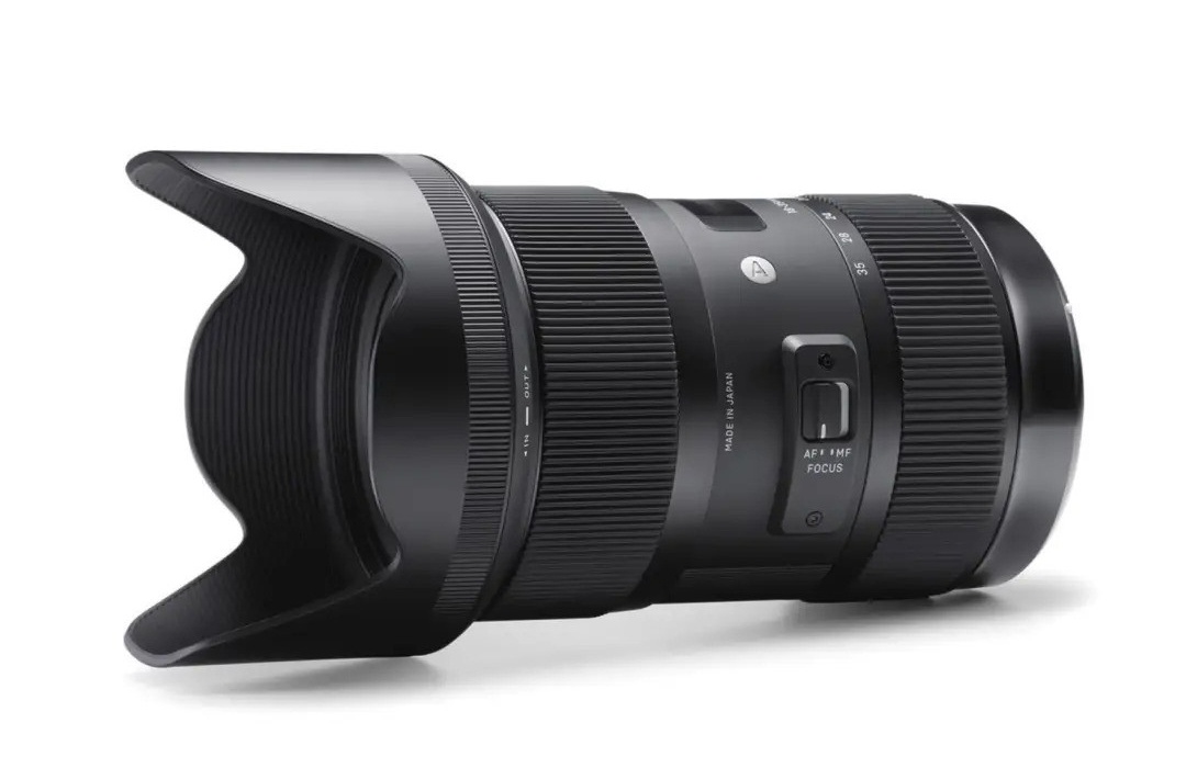 SIGMA 18-35mm f/1.8 NIKON