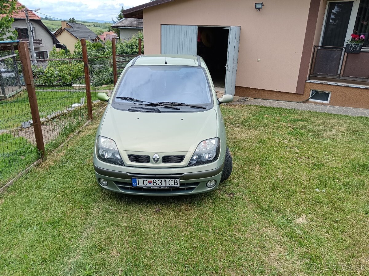 Predám Renault Scenic 1.8 benzín
