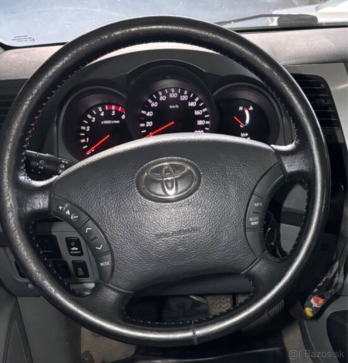 Kupim volant na Toyota Hilux 2009