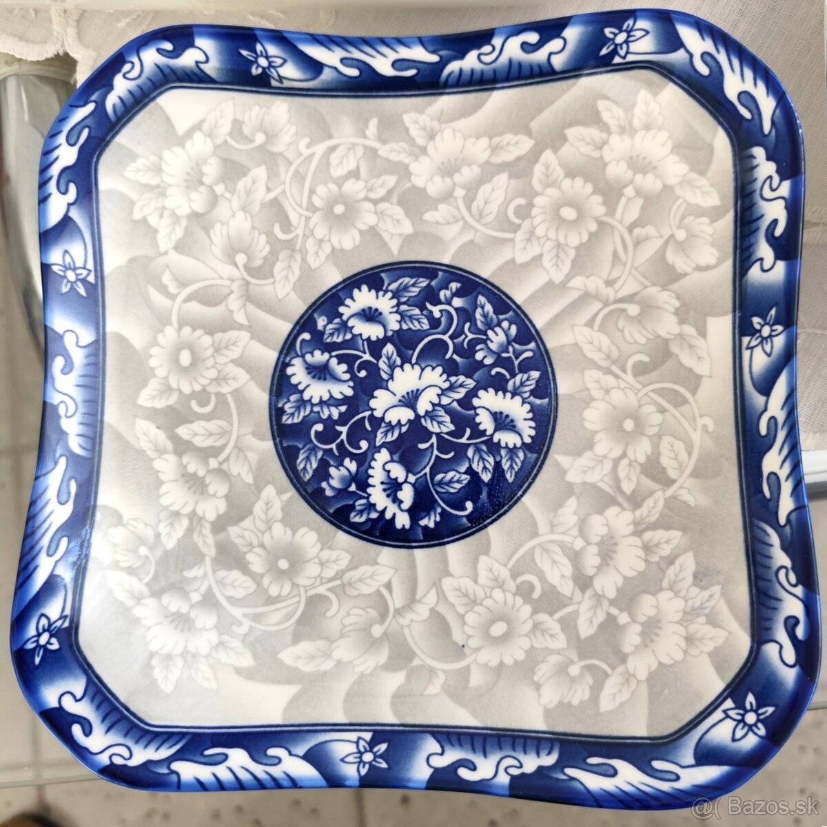 Thajské porcelánové taniere