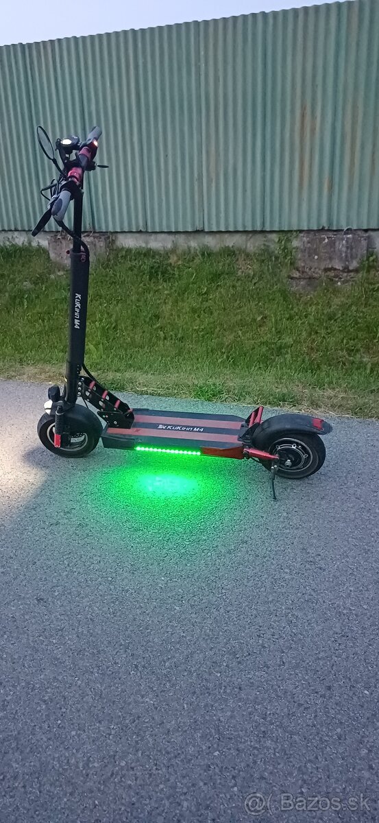 Ponukam na predaj elektricku kolobešku Kukirin M4