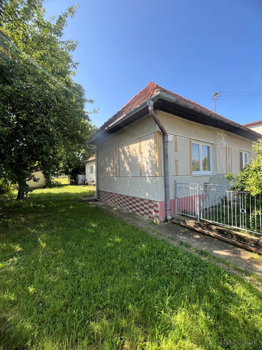 Rodinný dom s veľkým slnečným pozemkom obec Podlužany