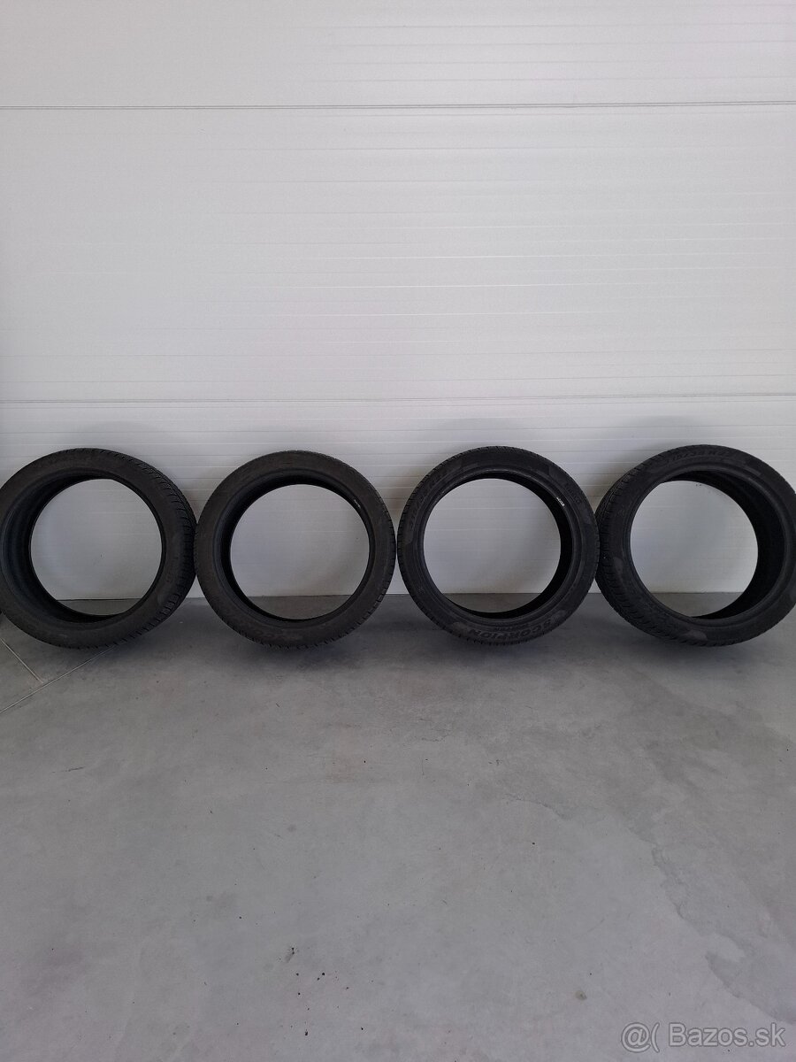 275/40 R22 + 315/35 R22 zimné