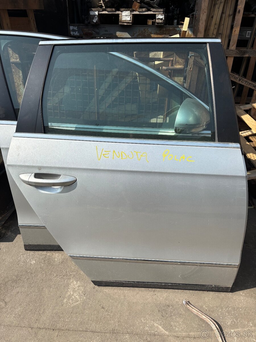 DVERE PRAVE ZADNE VW PASSAT B6 KOMBI