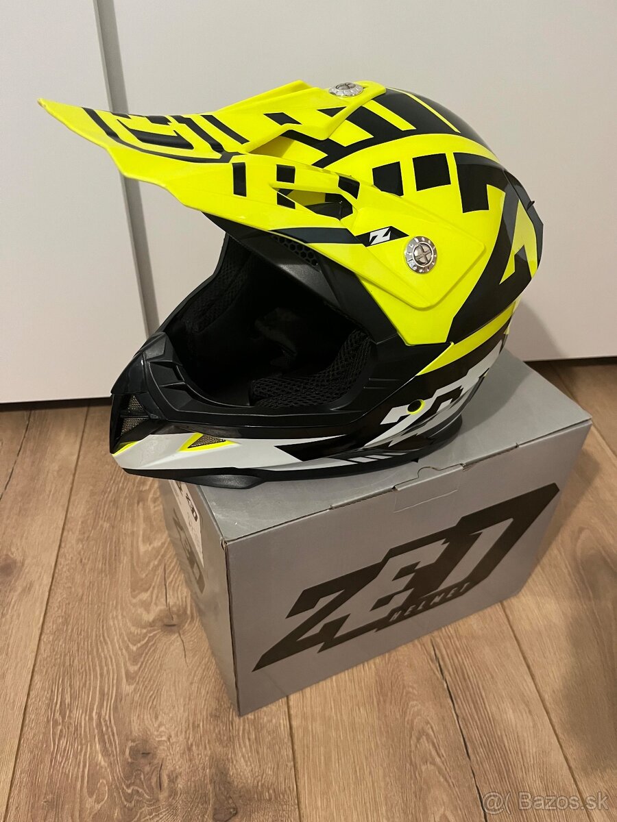 Predám detskú motokrosovú / BMX prilbu MOTOZEM ZED X1.9D