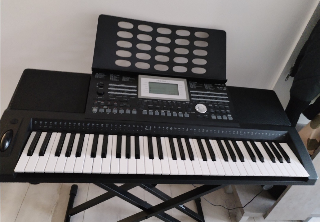 Keyboard Medeli
