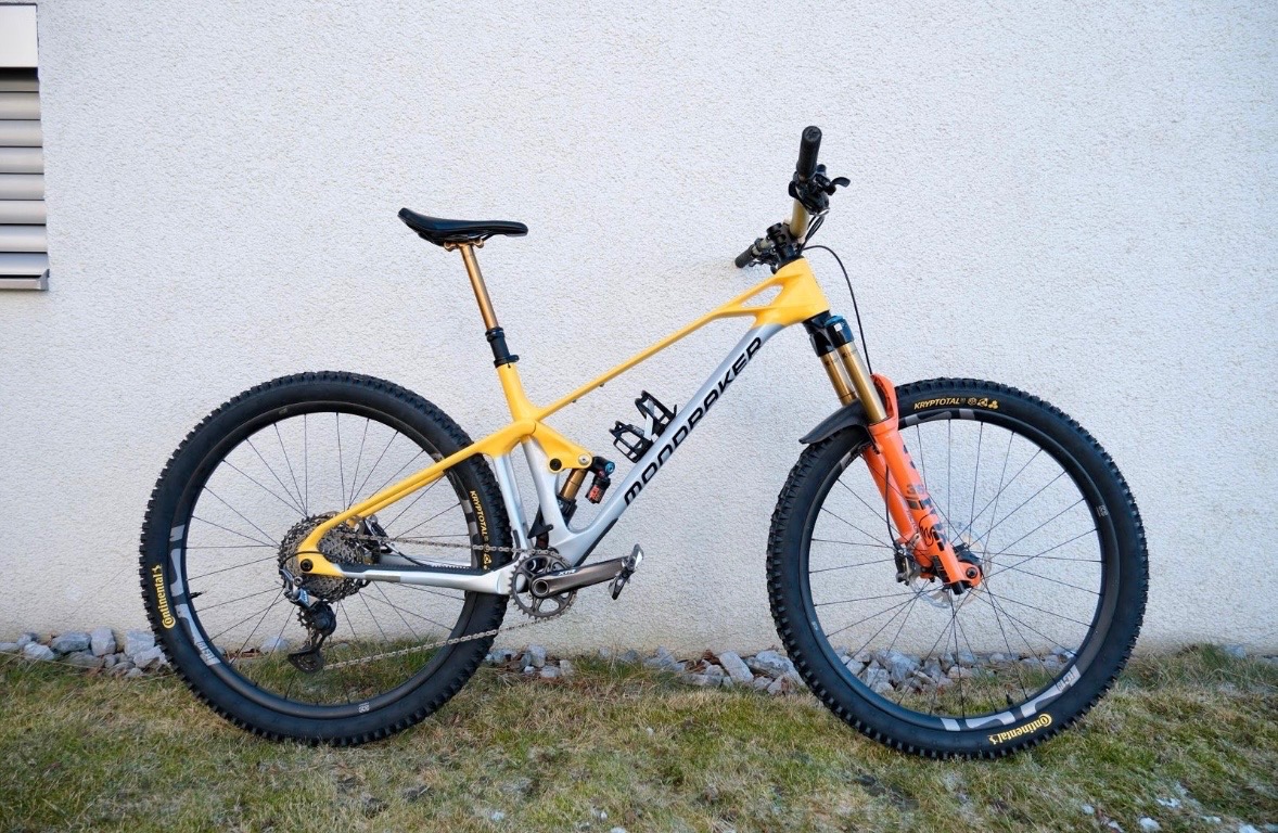 Mondraker Foxy Carbon XR