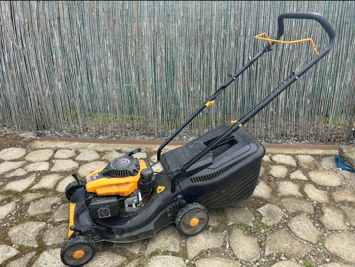 Predám kosačku Riwall t100