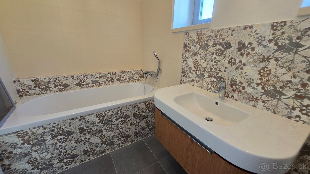 🏡 Prenájom rodinného domu – Zobor, Kamenná 55