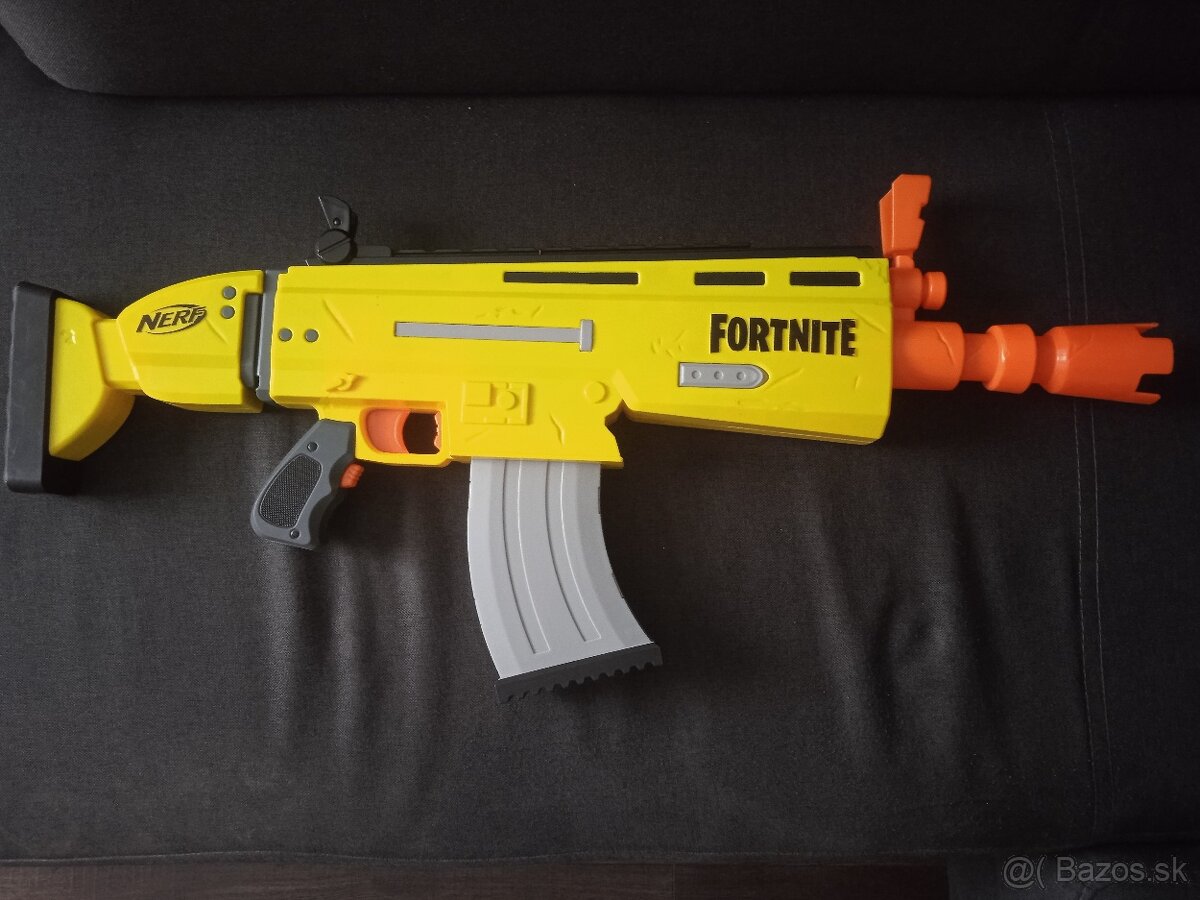 NERF Fortnite + 33 ks nábojov
