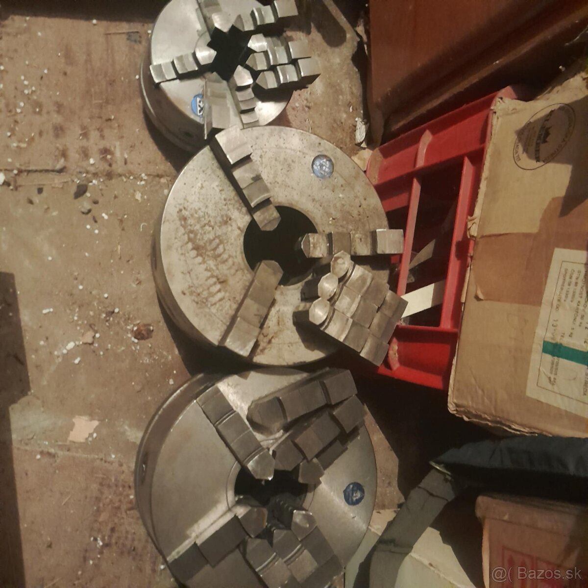 Sklucovadla TOS s prirubou