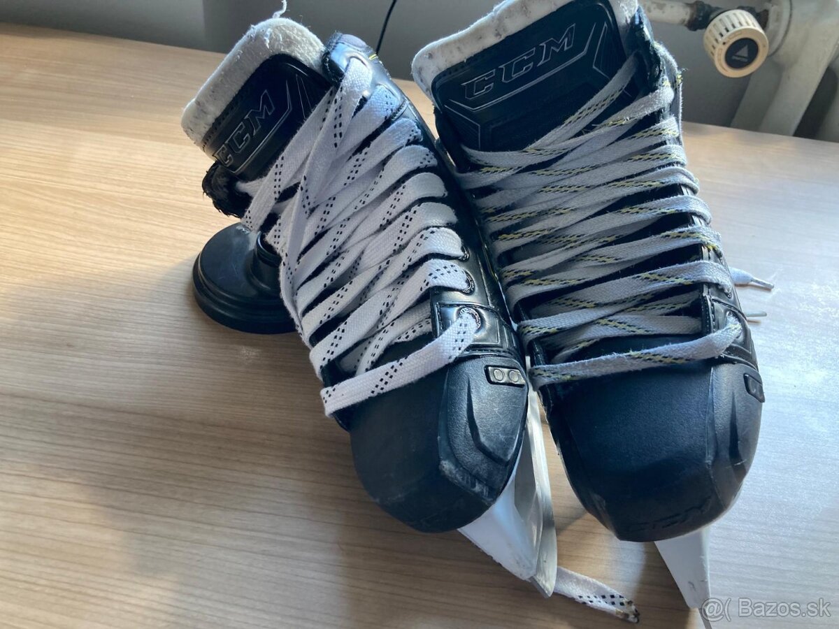 Brankarske hokejove korčule