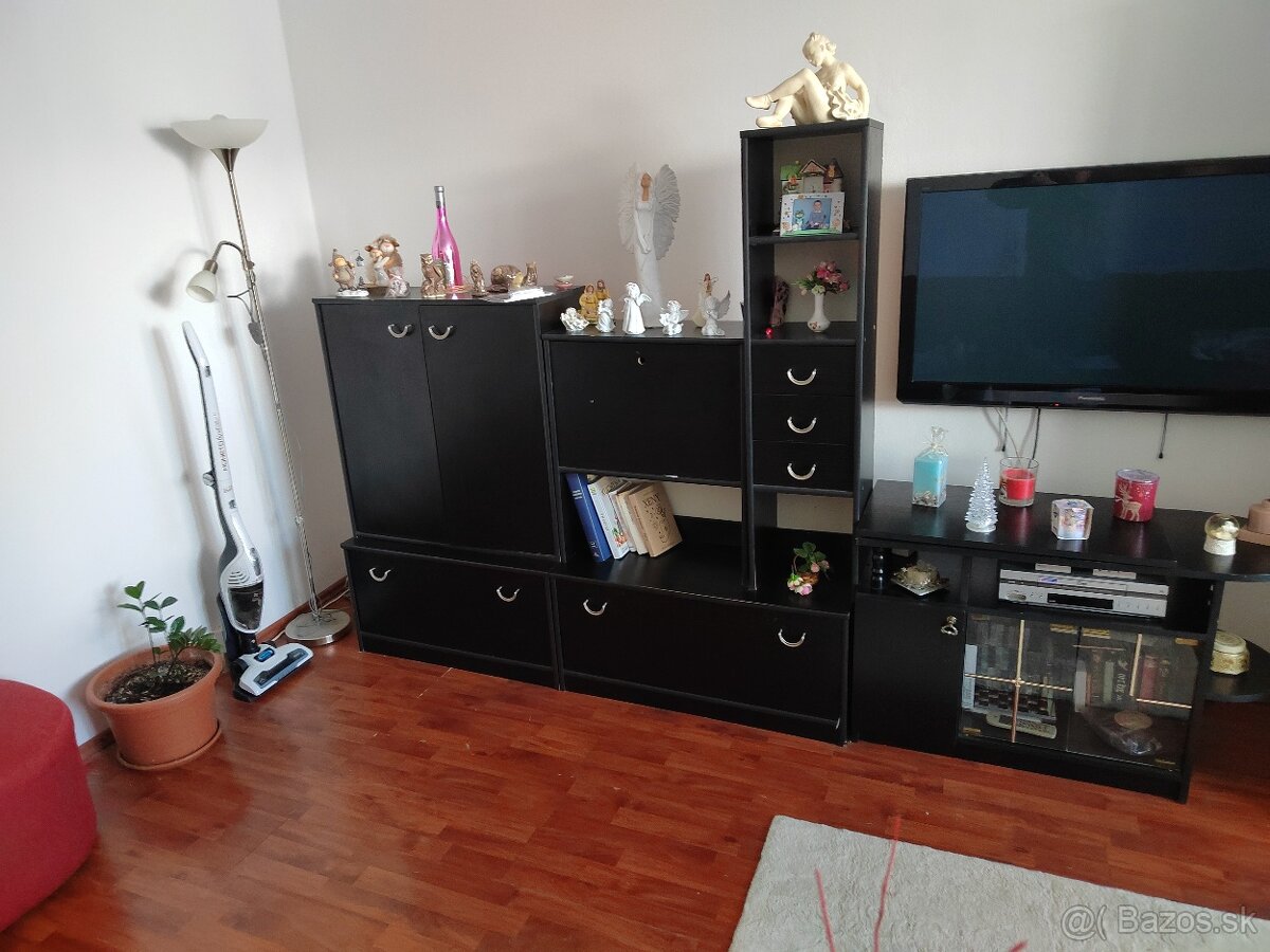 Predam obyvaciu stenu