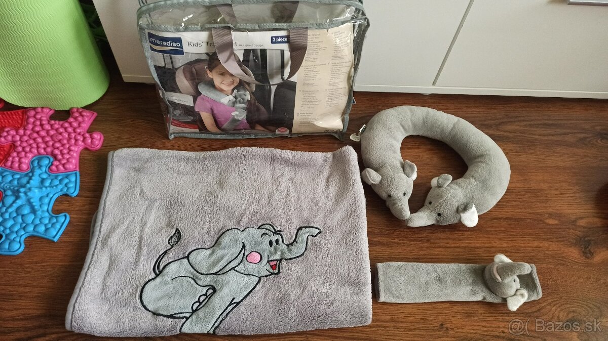 Cestovná sada / šijový vankúš, deka, chránič